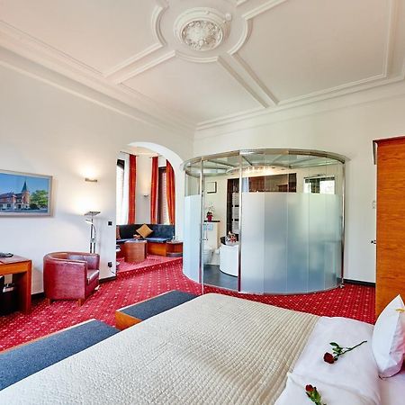 Villa Boutique Hotel Щраубинг Екстериор снимка